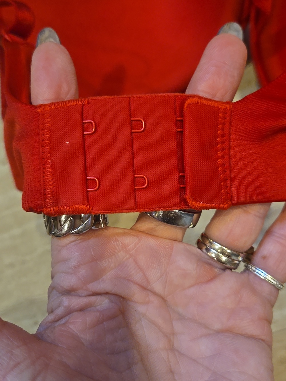 New Victoria's Secret Red Push-Up Bra - Picture 6 of 10